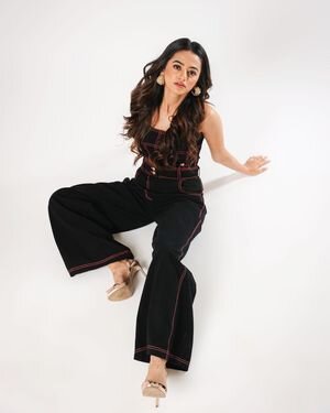 Helly Shah Latest Photos | Picture 1943853