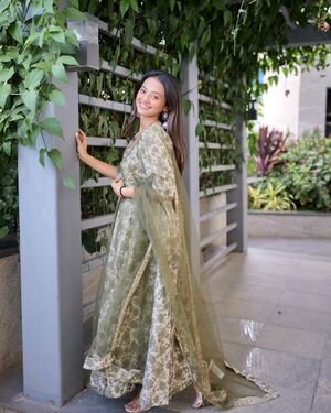 Helly Shah Latest Photos | Picture 1943794
