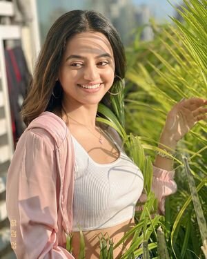 Helly Shah Latest Photos | Picture 1943797