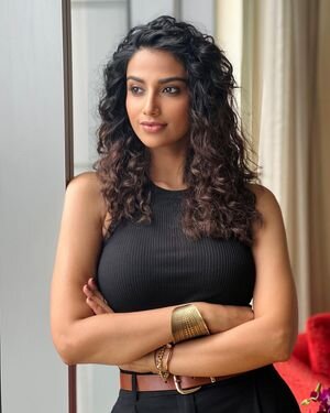Meenakshi Chaudhary Latest Photos | Picture 1942388