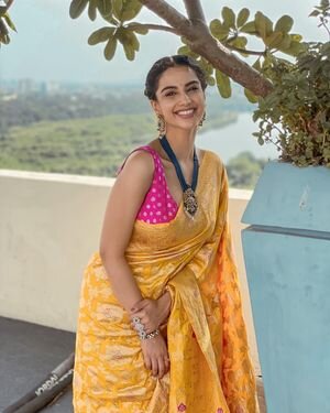Meenakshi Chaudhary Latest Photos | Picture 1942416