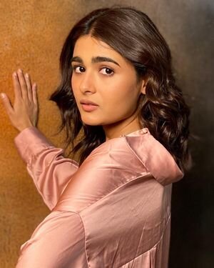 Shalini Pandey Latest Photos | Picture 1942836