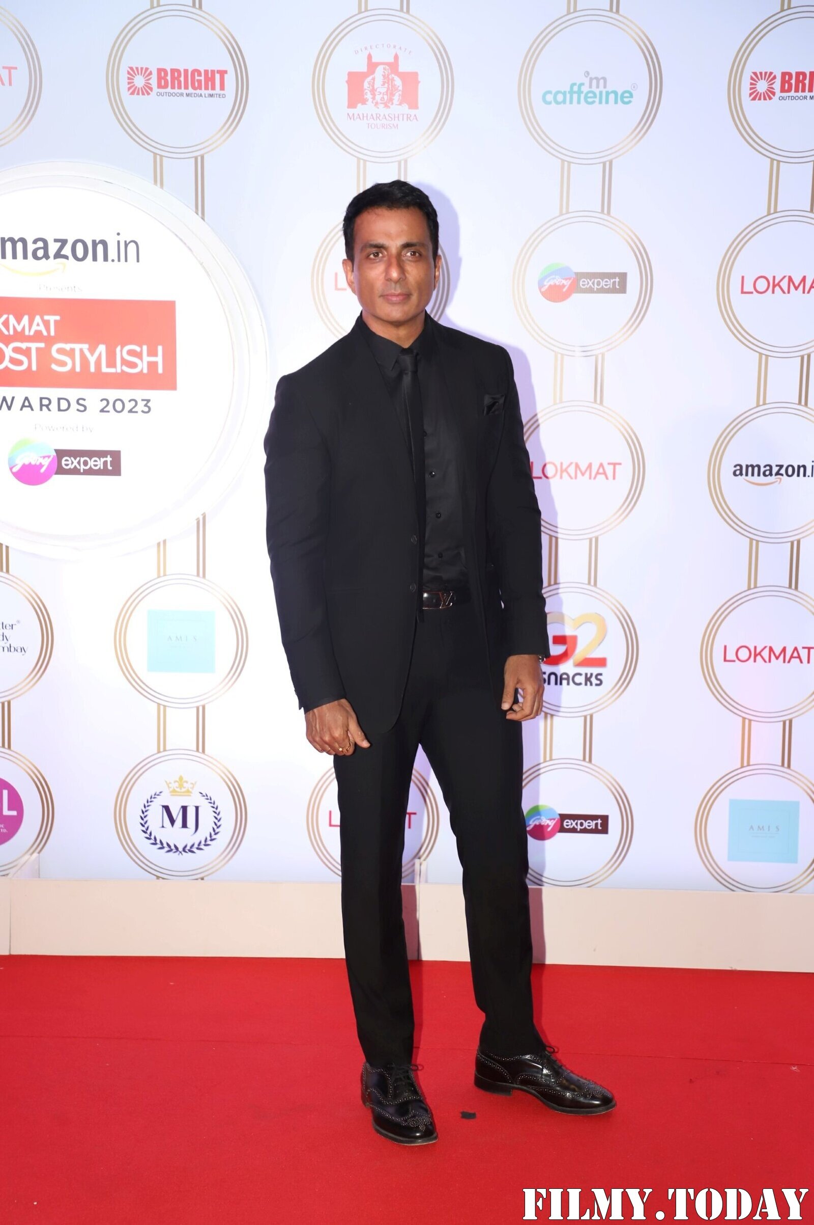 Sonu Sood - Photos: Celebs At Lokmat Most Stylish Awards 2023 | Picture 1942964