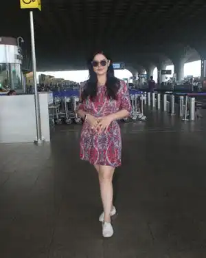 Zareen Khan - Photos: Celebs Spotted At Airport | Picture 1952569