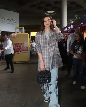 Ananya Panday - Photos: Celebs Spotted At Airport | Picture 1953791