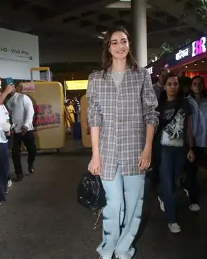 Ananya Panday - Photos: Celebs Spotted At Airport | Picture 1953792