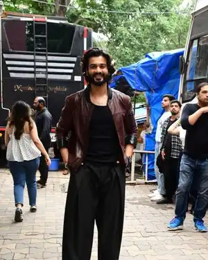 Sunny Kaushal - Photos: Celebs Spotted On The Sets Of Aapka Apna Zakir