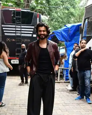 Sunny Kaushal - Photos: Celebs Spotted On The Sets Of Aapka Apna Zakir | Picture 1953667