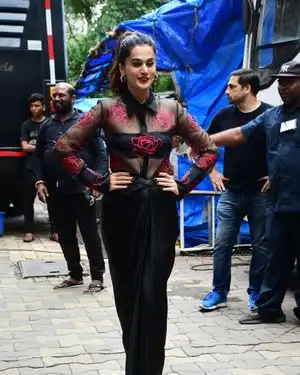 Taapsee Pannu - Photos: Celebs Spotted On The Sets Of Aapka Apna Zakir