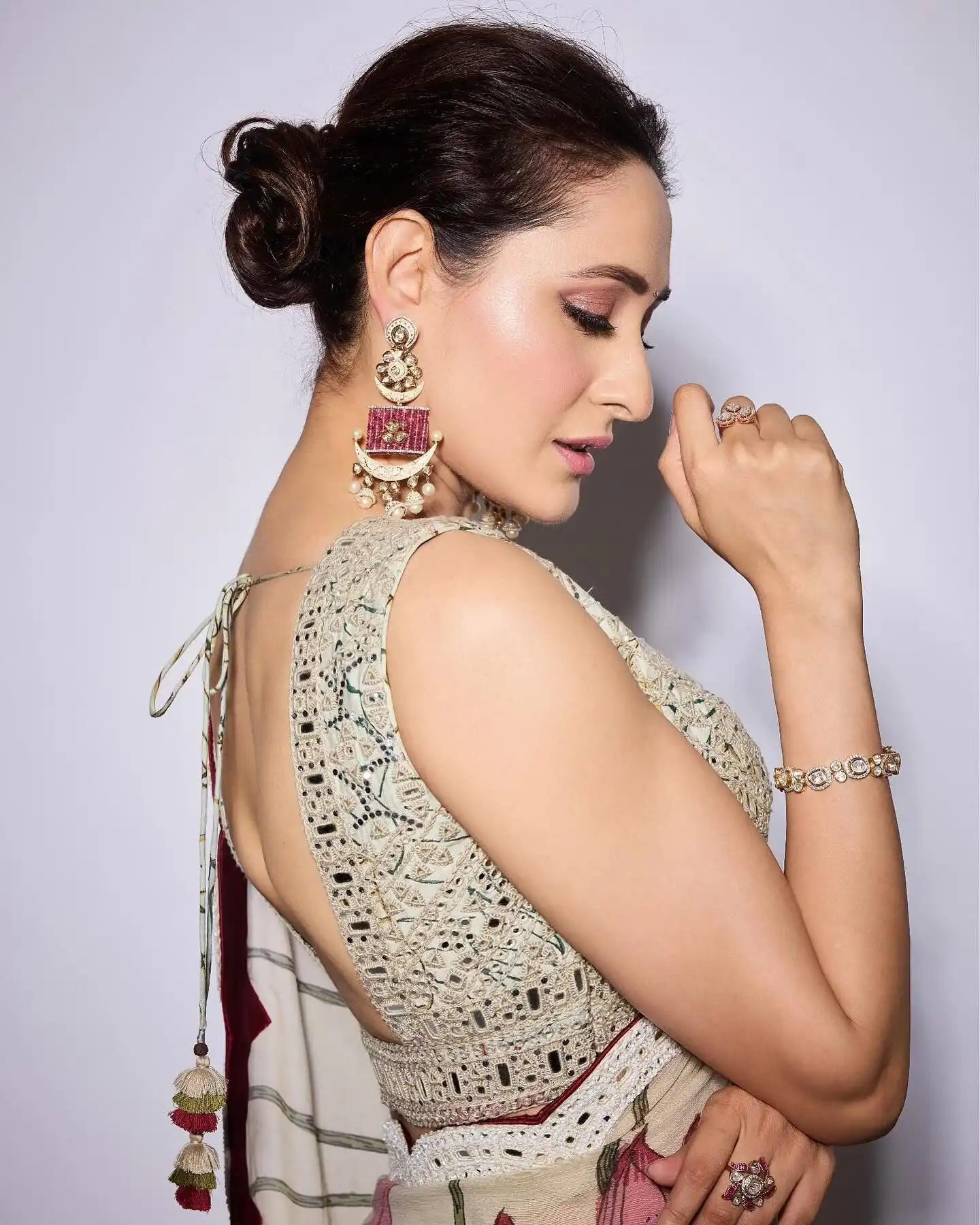 Pragya Jaiswal Latest Photos | Picture 1953991