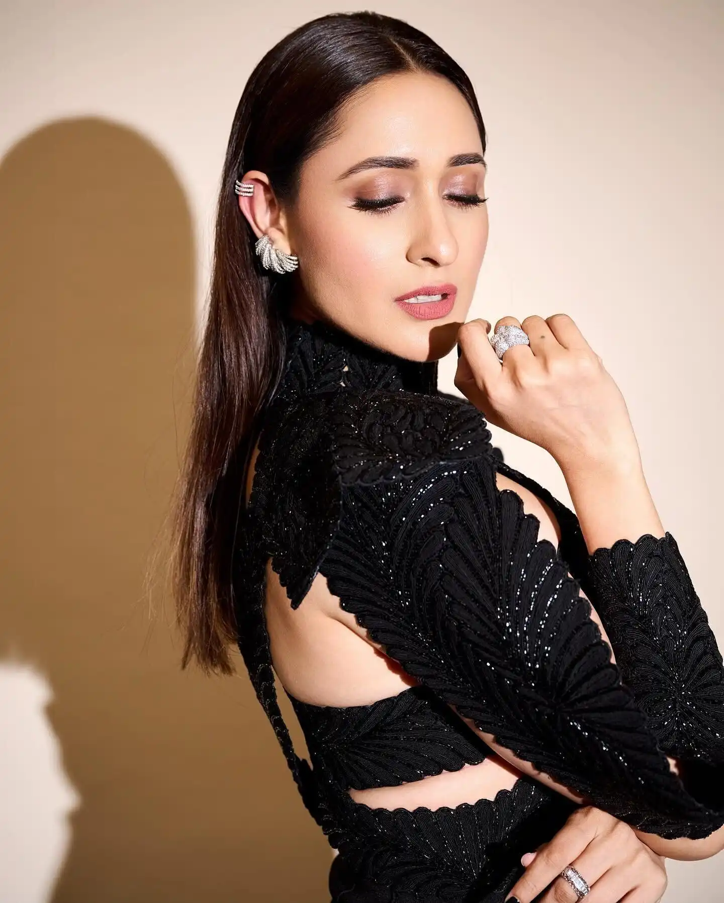 Pragya Jaiswal Latest Photos | Picture 1954107