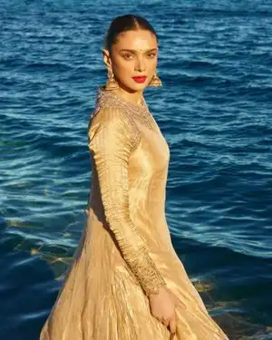 Aditi Rao Hydari Latest Photos | Picture 1956098