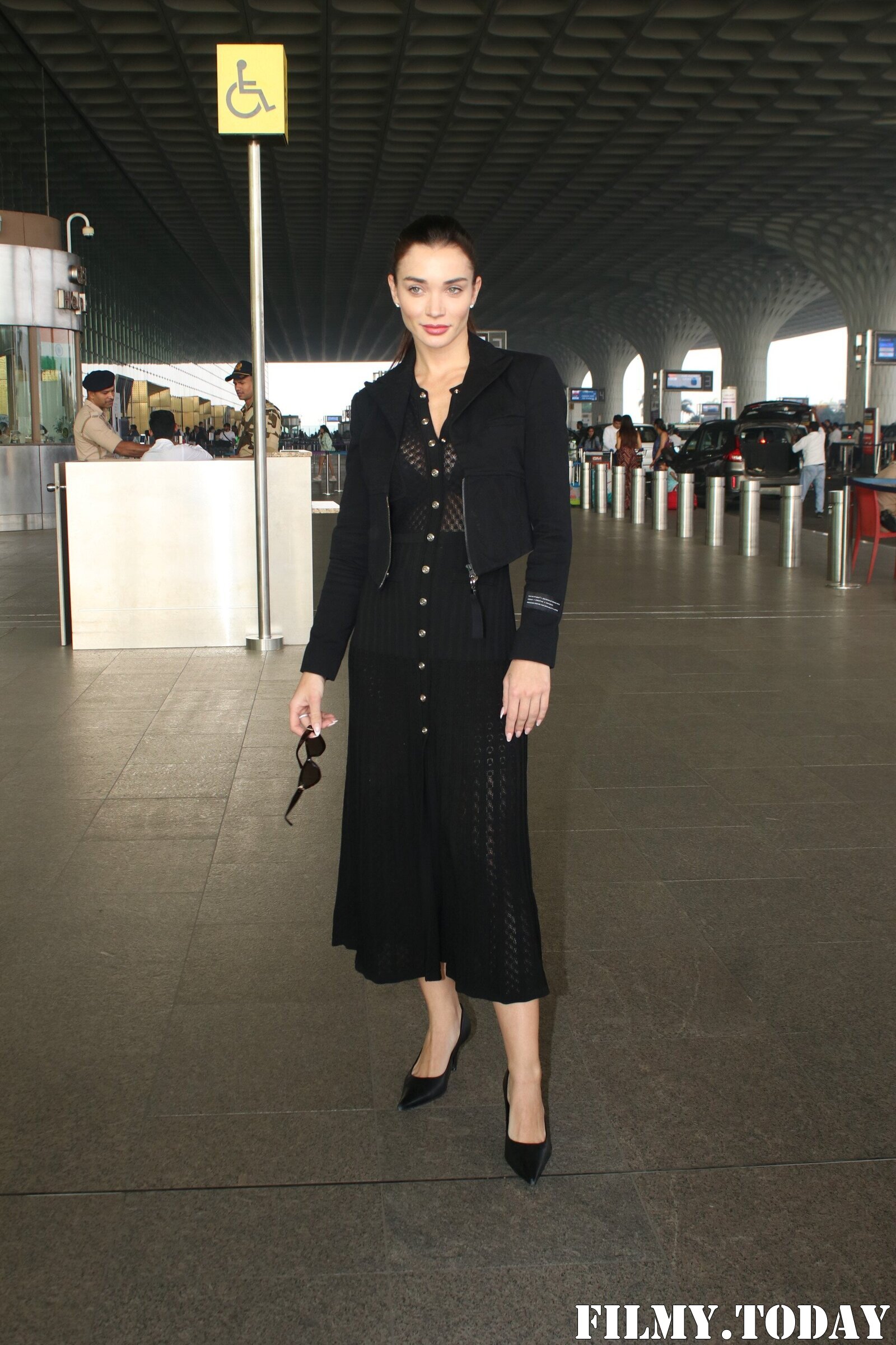 Amy Jackson - Photos: Celebs Spotted At Airport | Picture 1947243