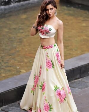 Aamna Sharif Latest Photos | Picture 1868219