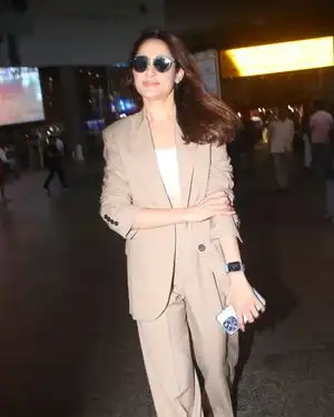 Pragya Jaiswal - Photos: Celebs Spotted At Airport | Picture 1958883