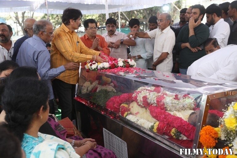 Photos: Celebs Pay Last Respect To Nandamuri Taraka Ratna | Picture 1919128