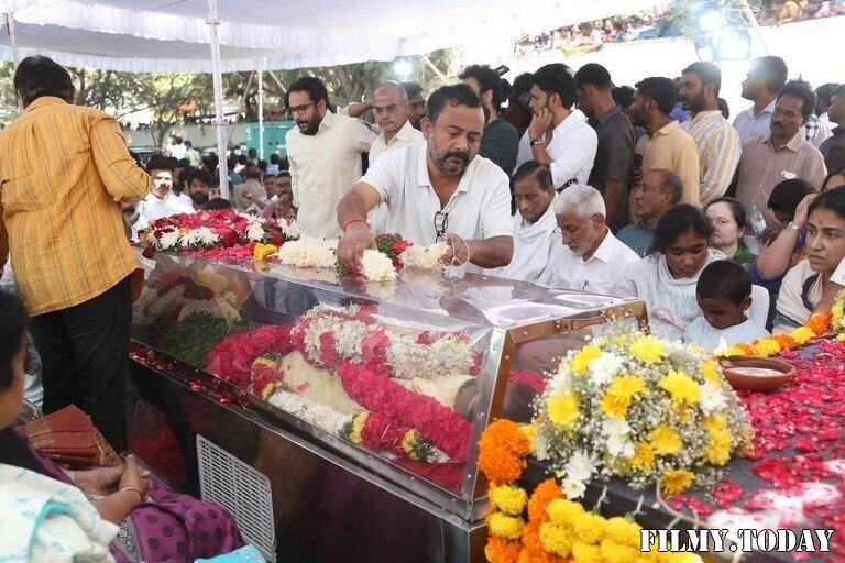 Photos: Celebs Pay Last Respect To Nandamuri Taraka Ratna | Picture 1919134