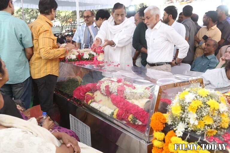 Photos: Celebs Pay Last Respect To Nandamuri Taraka Ratna | Picture 1919116