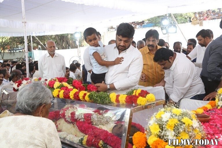 Photos: Celebs Pay Last Respect To Nandamuri Taraka Ratna | Picture 1919120