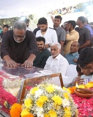 Photos: Celebs Pay Last Respect To Nandamuri Taraka Ratna
